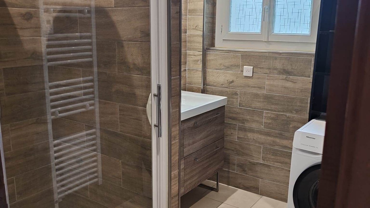 Photo of Bathroom in Le Cannet-des-Maures