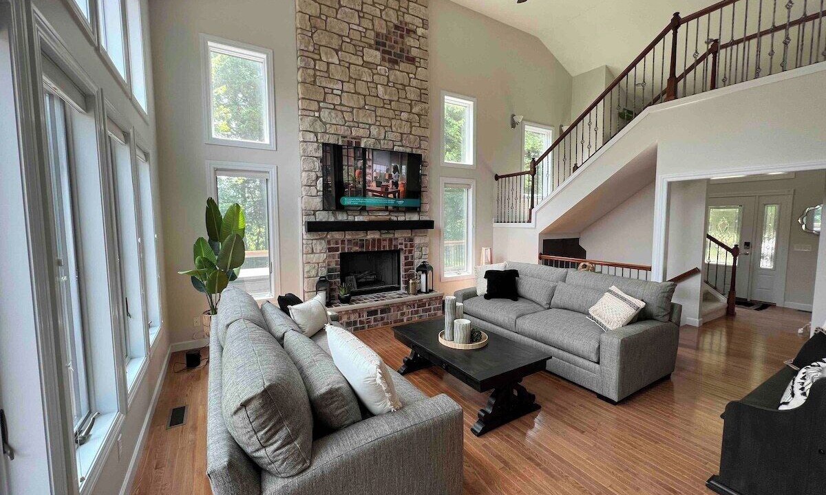 Photo of Livingroom in Innsbrook