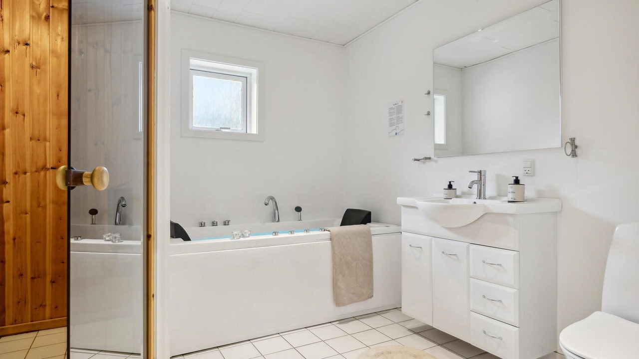 Photo of Bathroom in Farvang