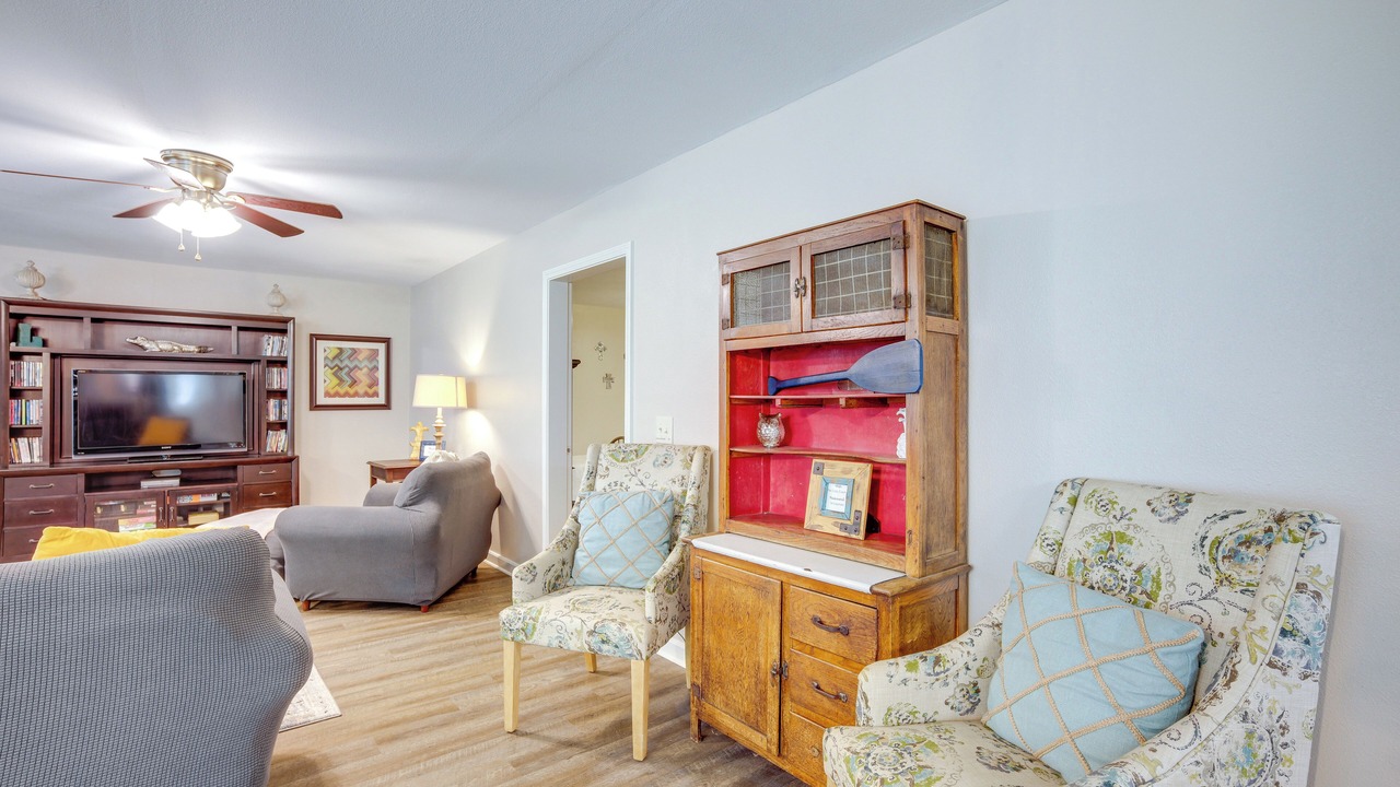 Photo of Livingroom in Pointblank