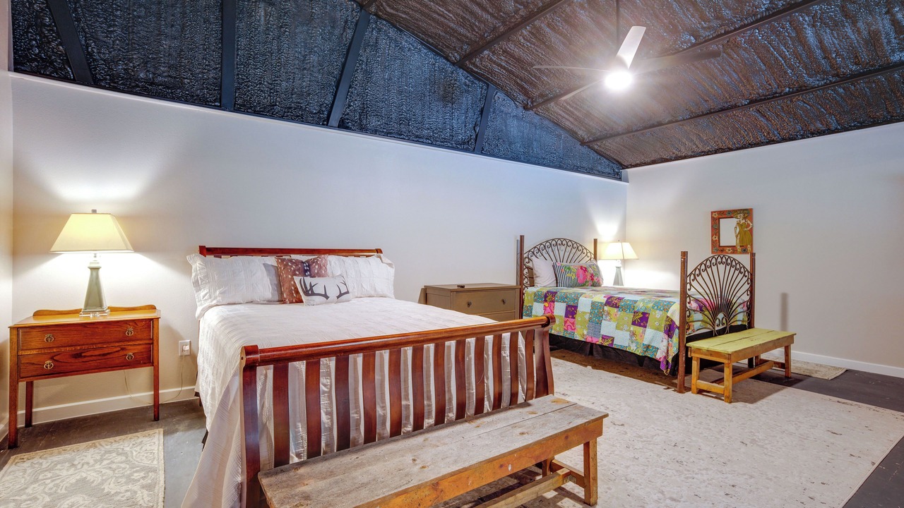 Photo of Bedroom in Pointblank