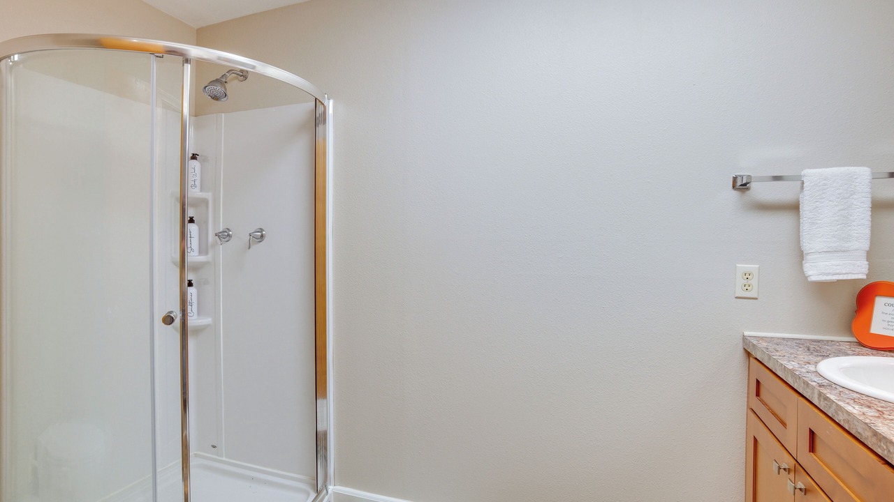 Photo of Bathroom in Pointblank