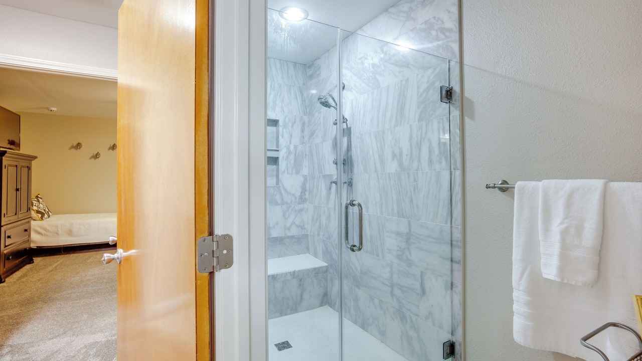 Photo of Bathroom in Pointblank