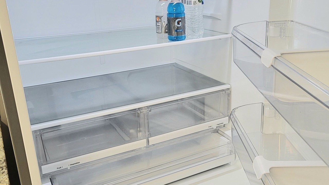 Photo of Others in Salmon