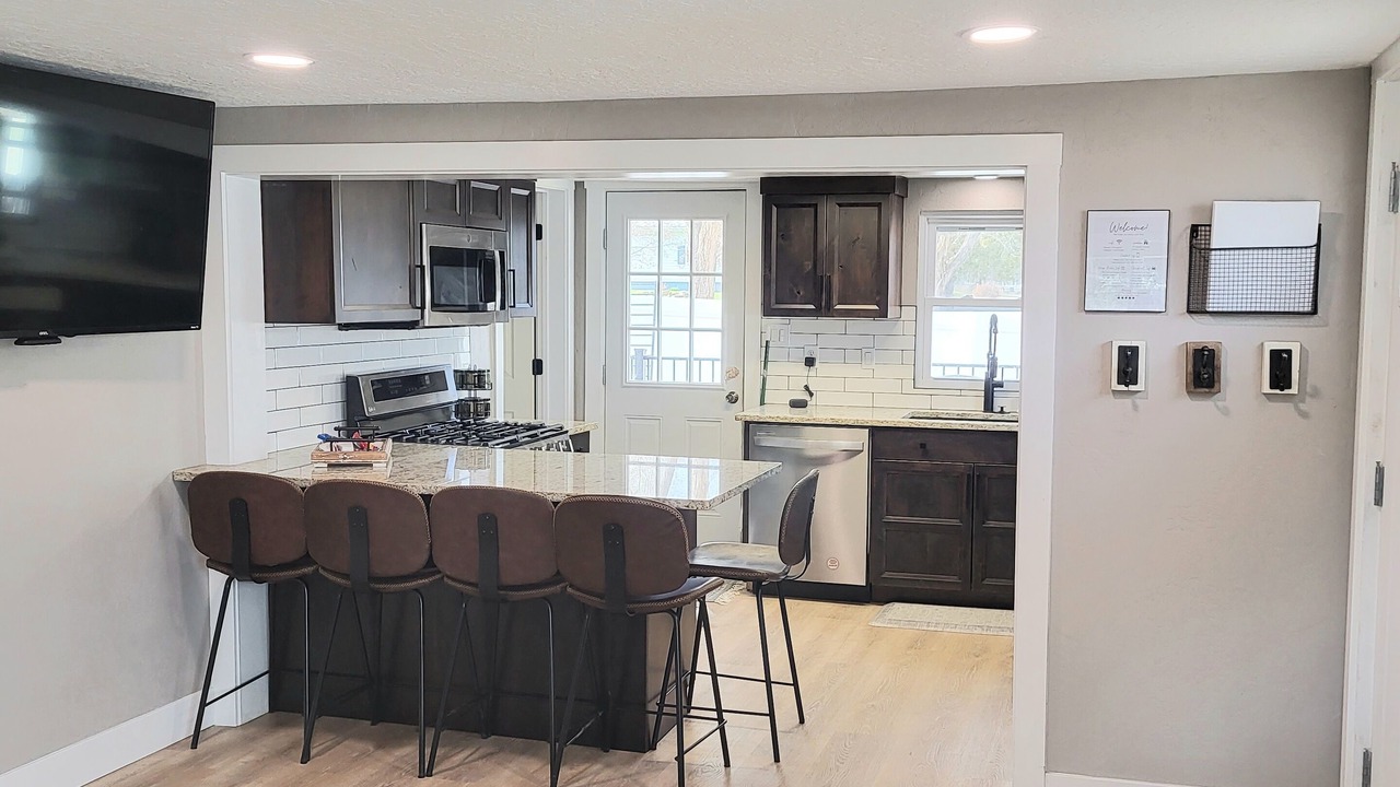 Photo of Others in Salmon