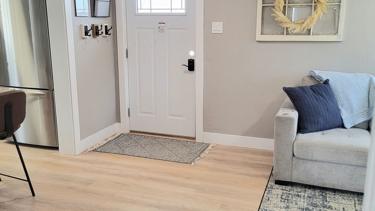 Photo of Livingroom in Salmon