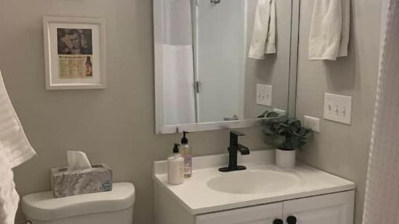 Photo of Bathroom in Noble Square