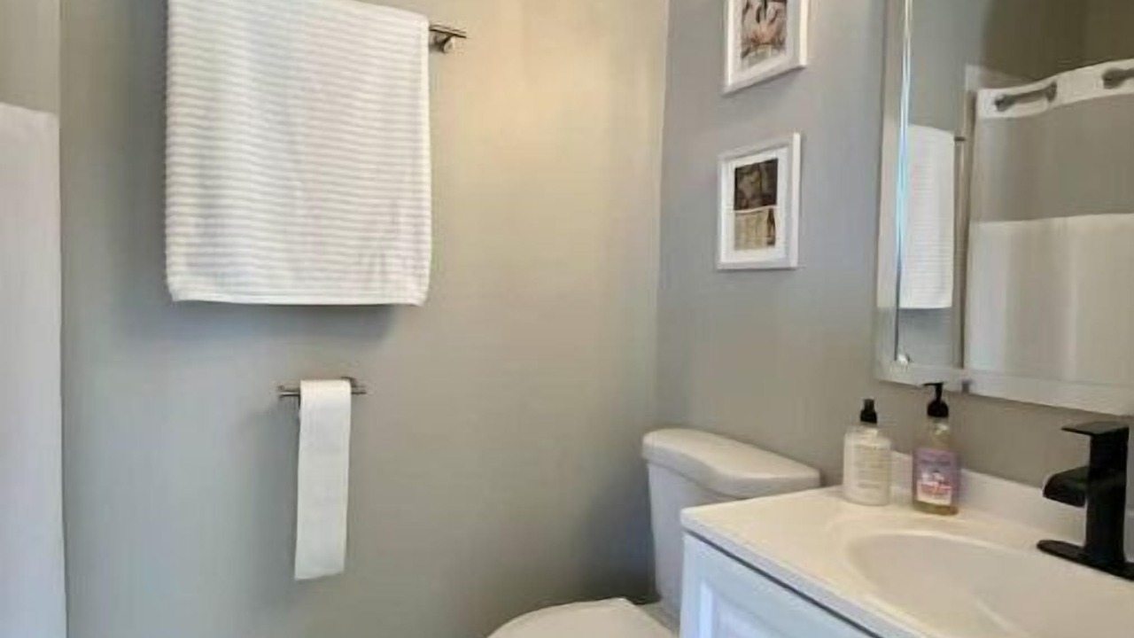 Photo of Bathroom in Noble Square