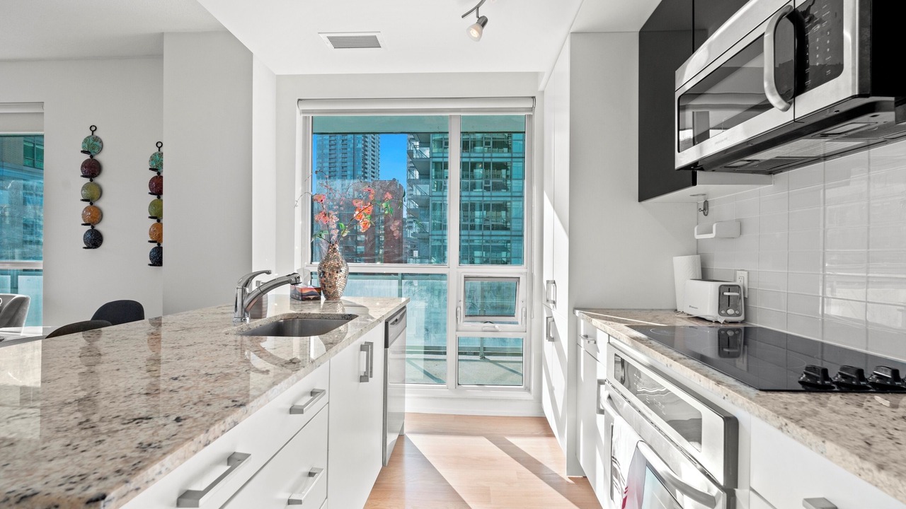 Photo of Kitchen in Yonge-Eglinton