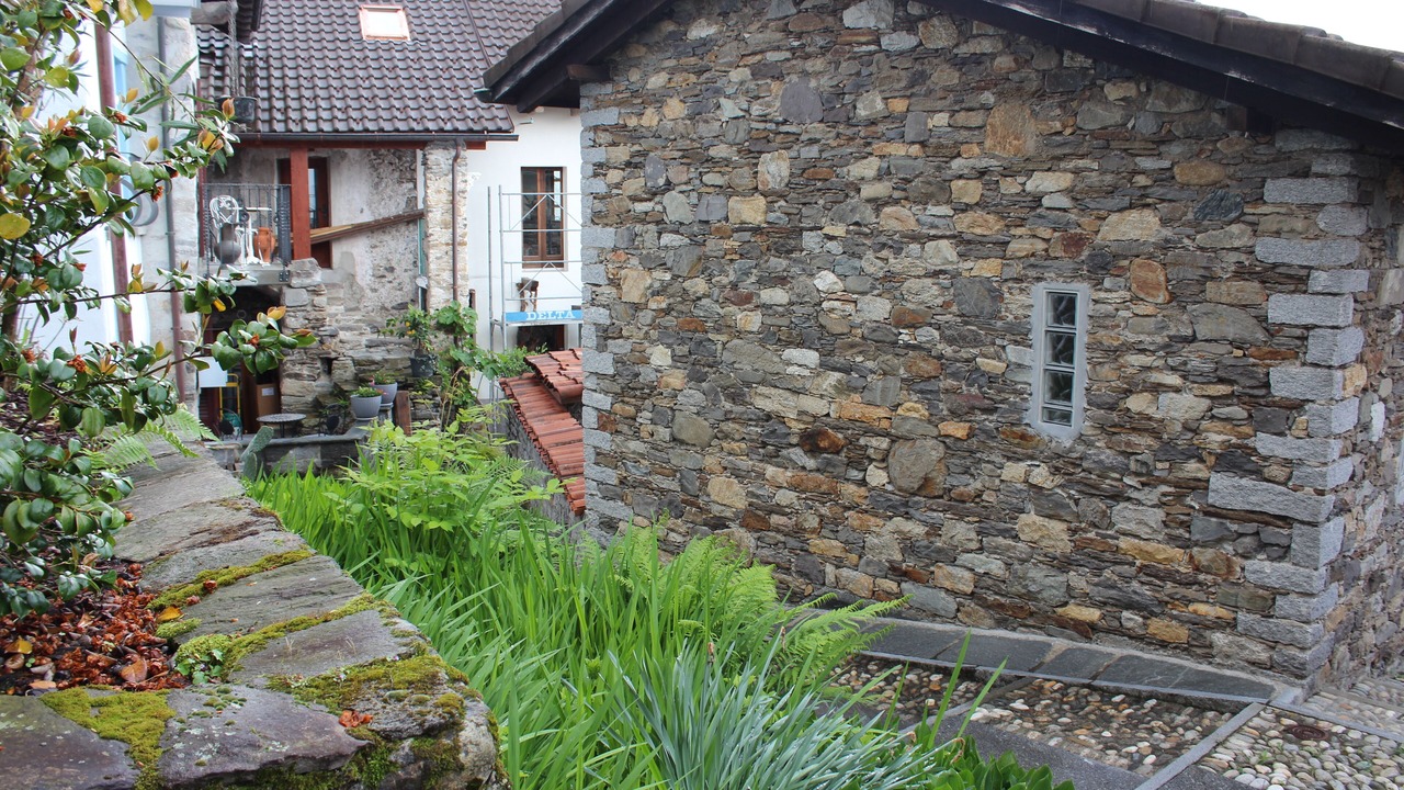 Photo of Outdoor in Vira
