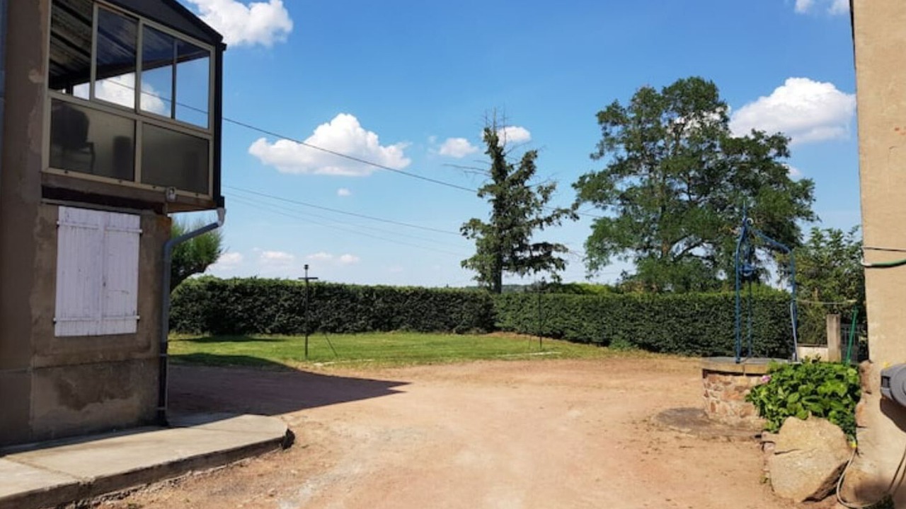 Photo of Outdoor in Saint-Jean-Saint-Maurice-sur-Loire