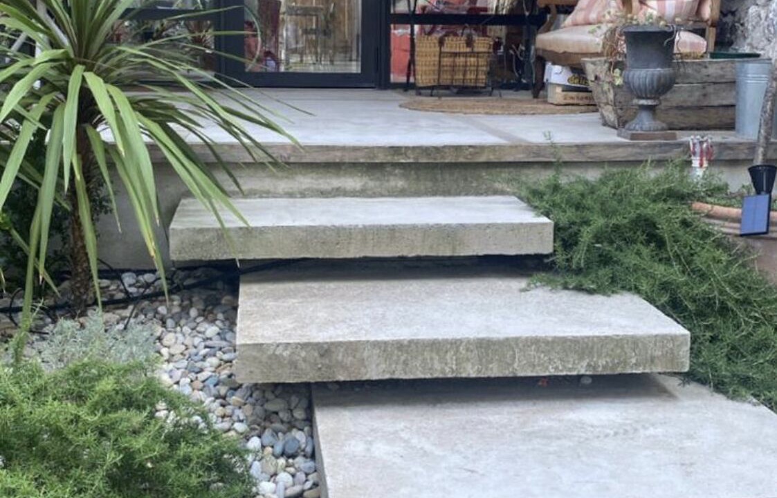 Photo of Outdoor in Saint-Restitut