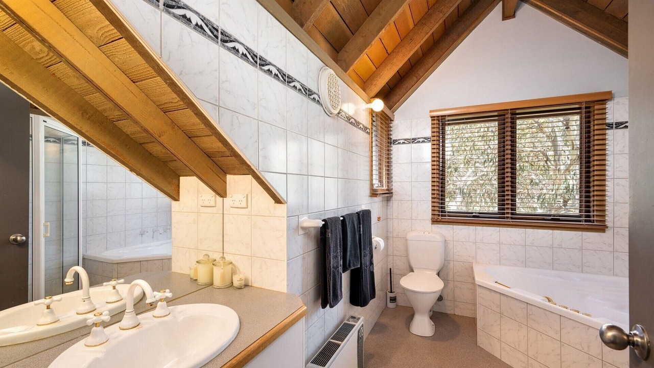 Photo of Bathroom in Dinner Plain