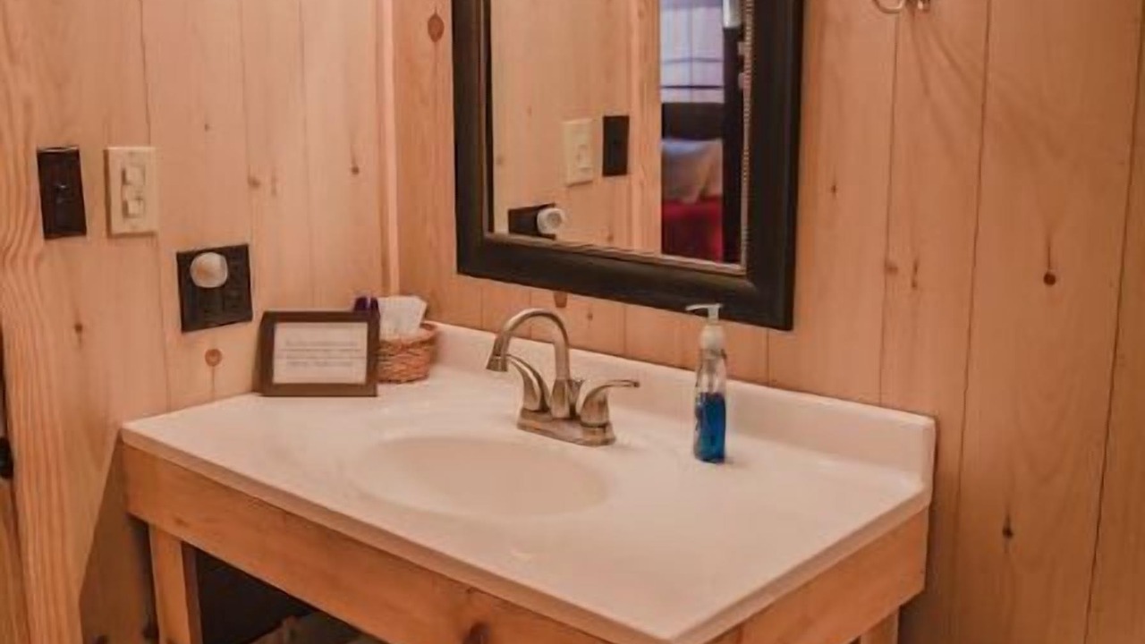 Photo of Bathroom in Ellisville