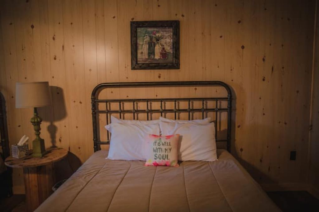 Photo of Bedroom in Ellisville