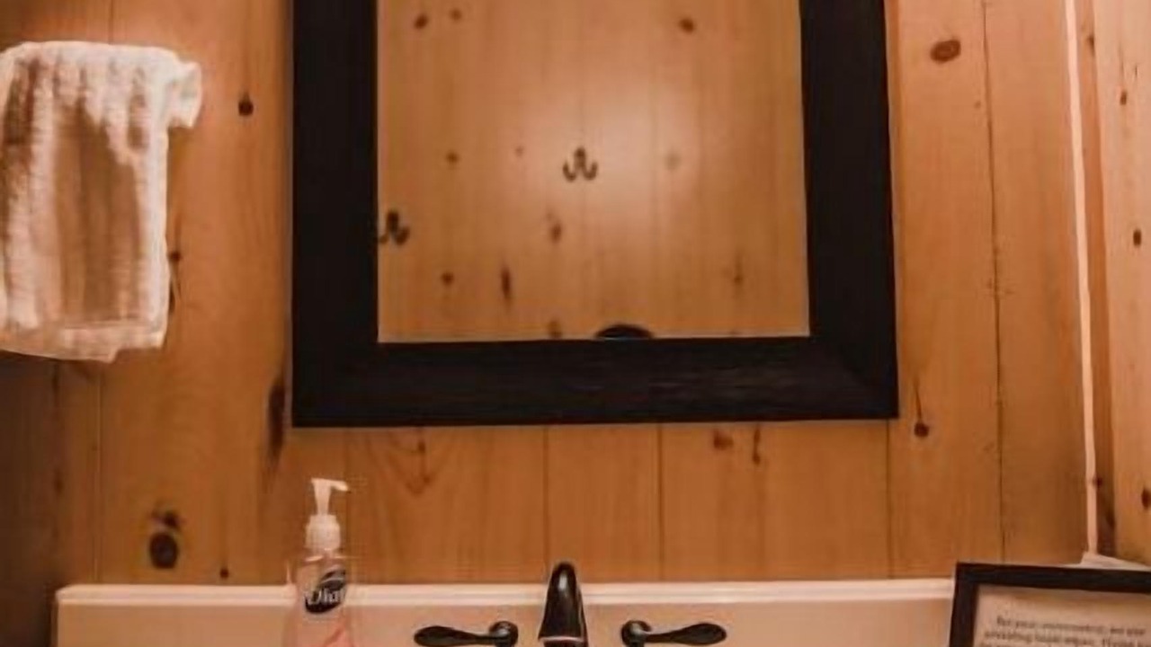 Photo of Bathroom in Ellisville