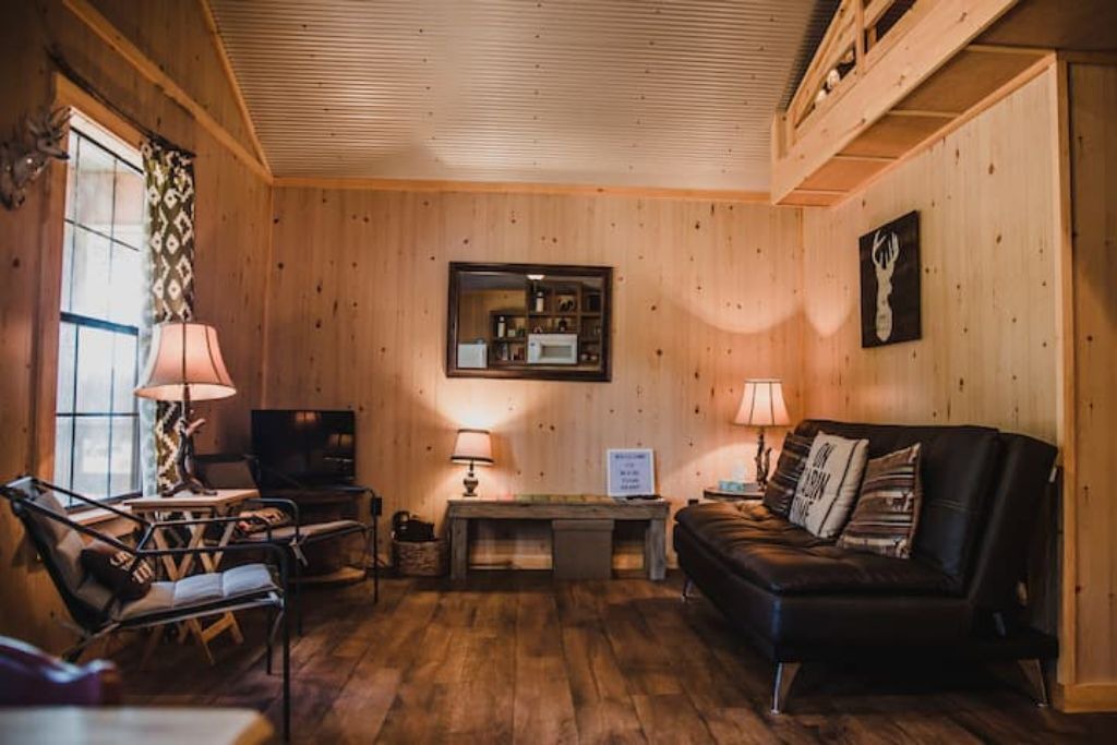 Photo of Livingroom in Ellisville
