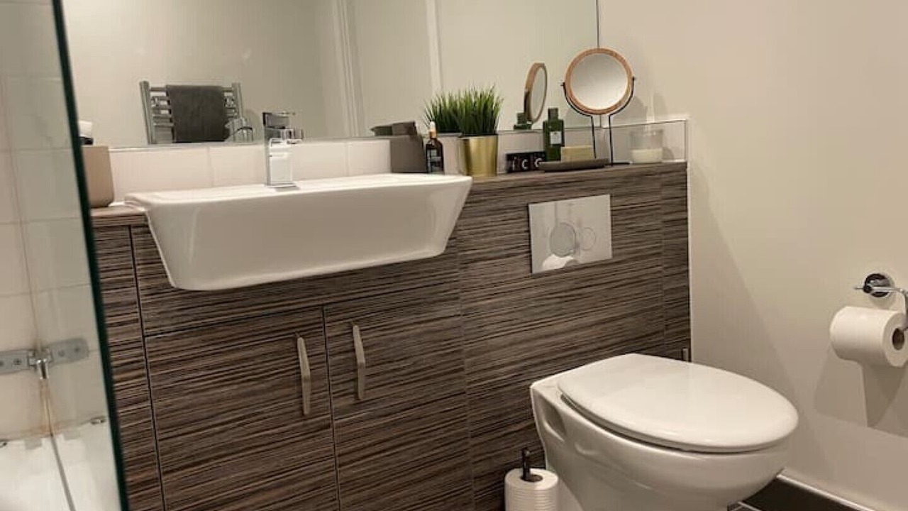 Photo of Bathroom in Gascoigne