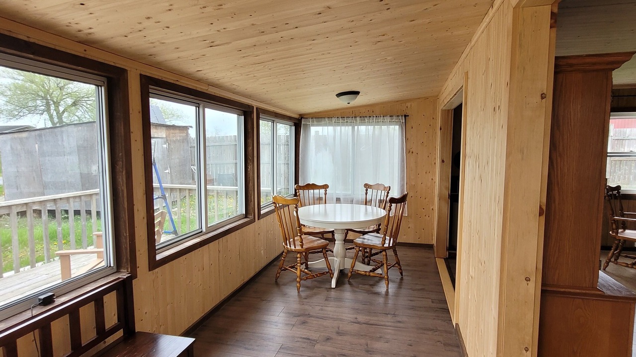 Photo of Others in Howe Island
