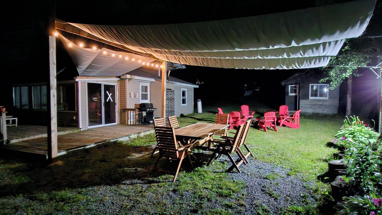 Photo of Outdoor in Howe Island