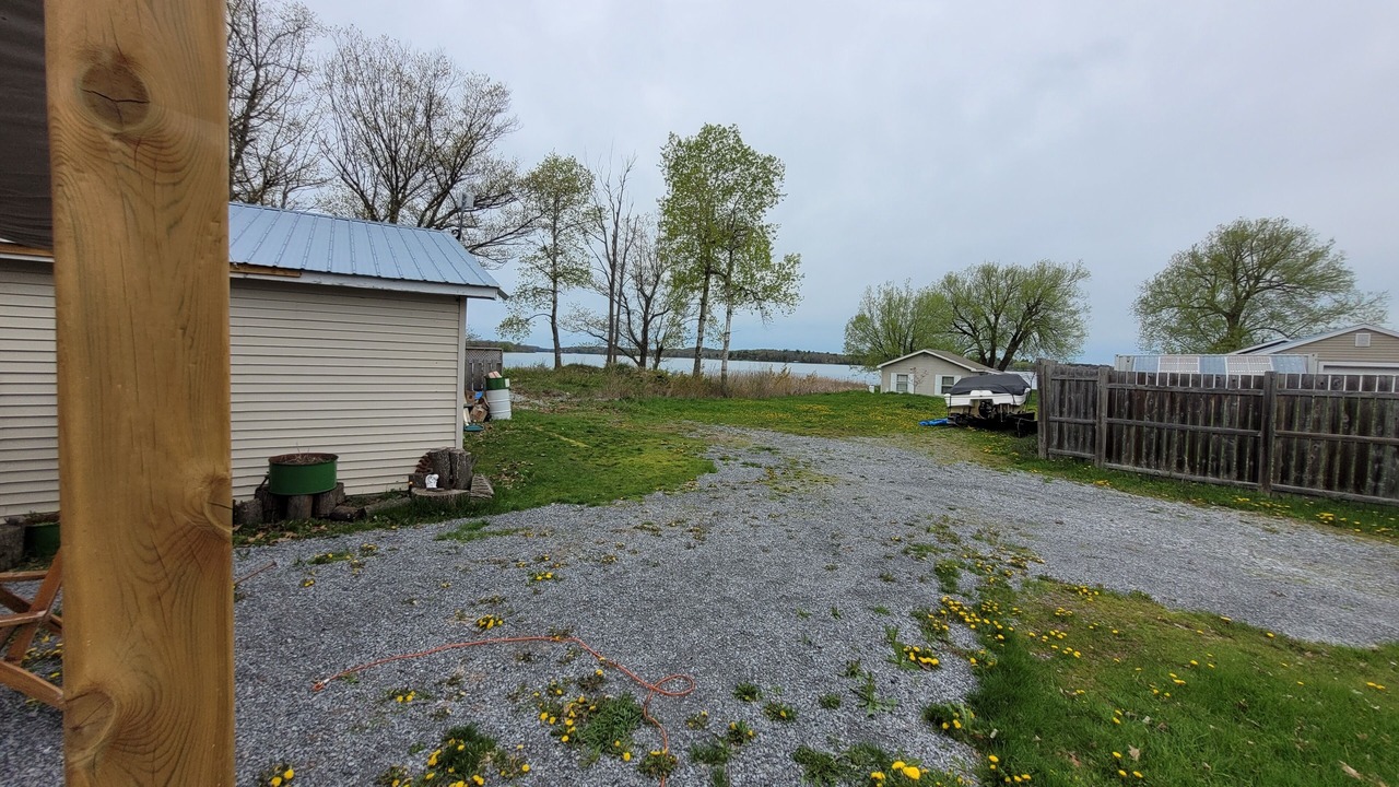 Photo of Outdoor in Howe Island