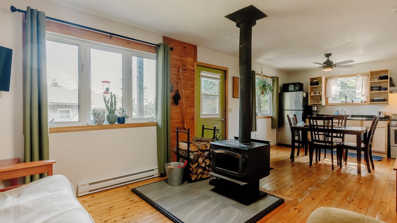 Photo of Livingroom in Birch Plain
