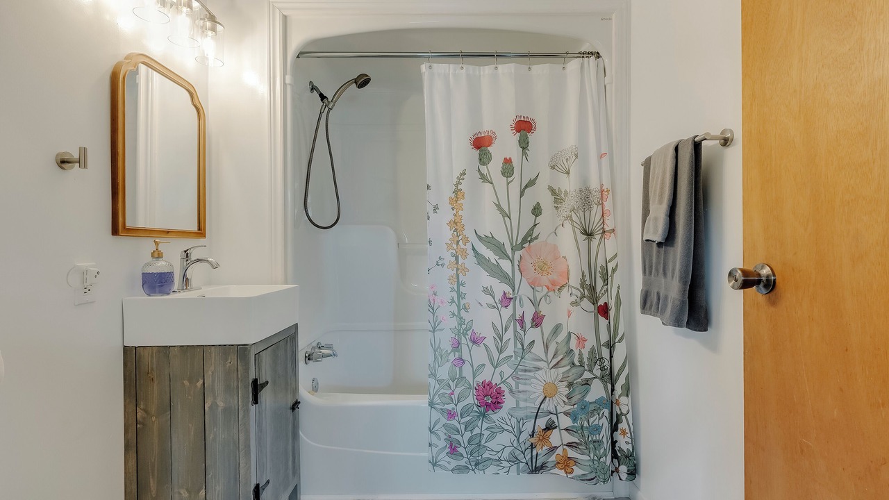 Photo of Bathroom in Birch Plain