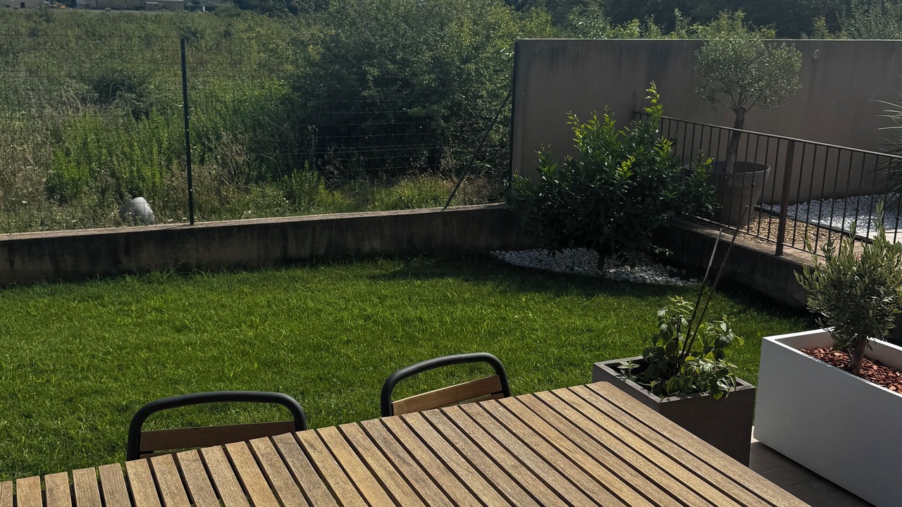 Photo of Outdoor in Camaret-sur-Aigues