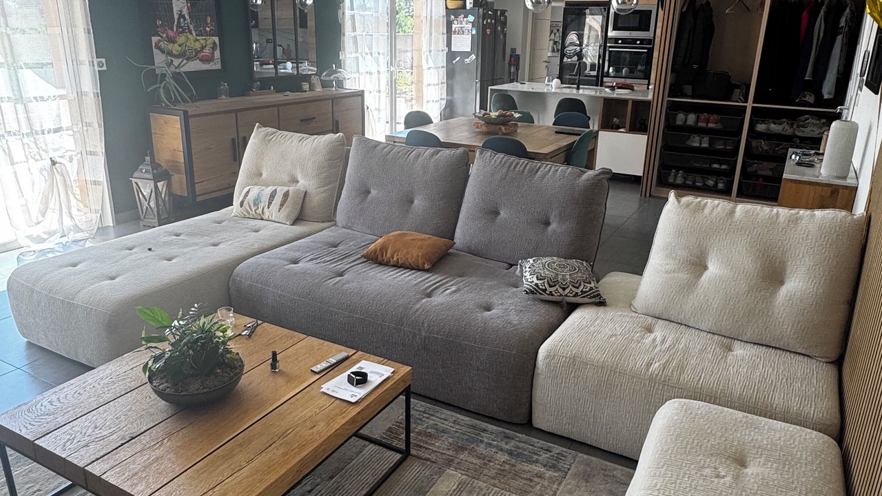Photo of Livingroom in Camaret-sur-Aigues