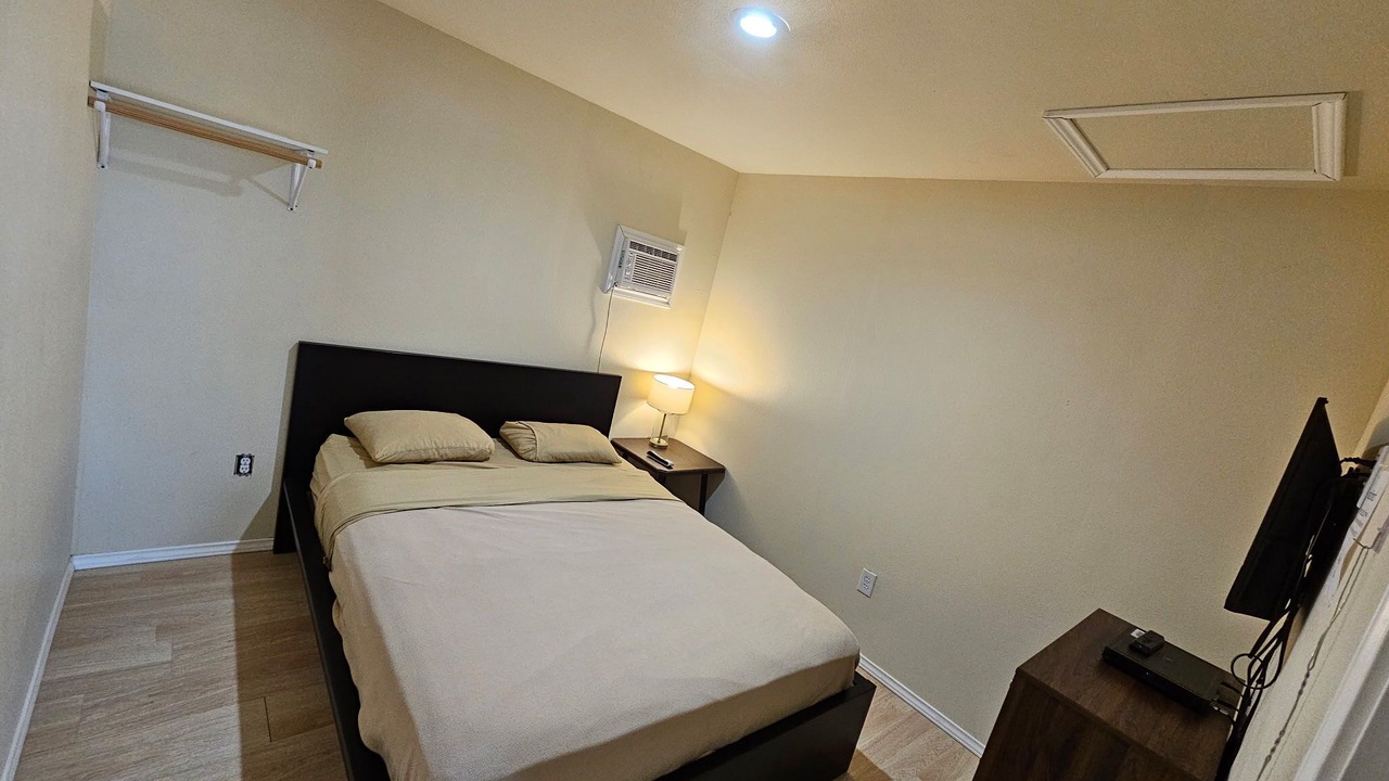Photo of Bedroom in Crystal City