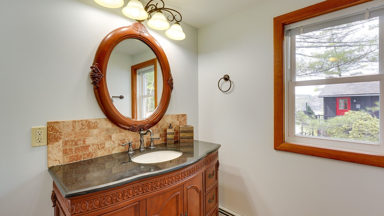 Photo of Bathroom in Sunapee