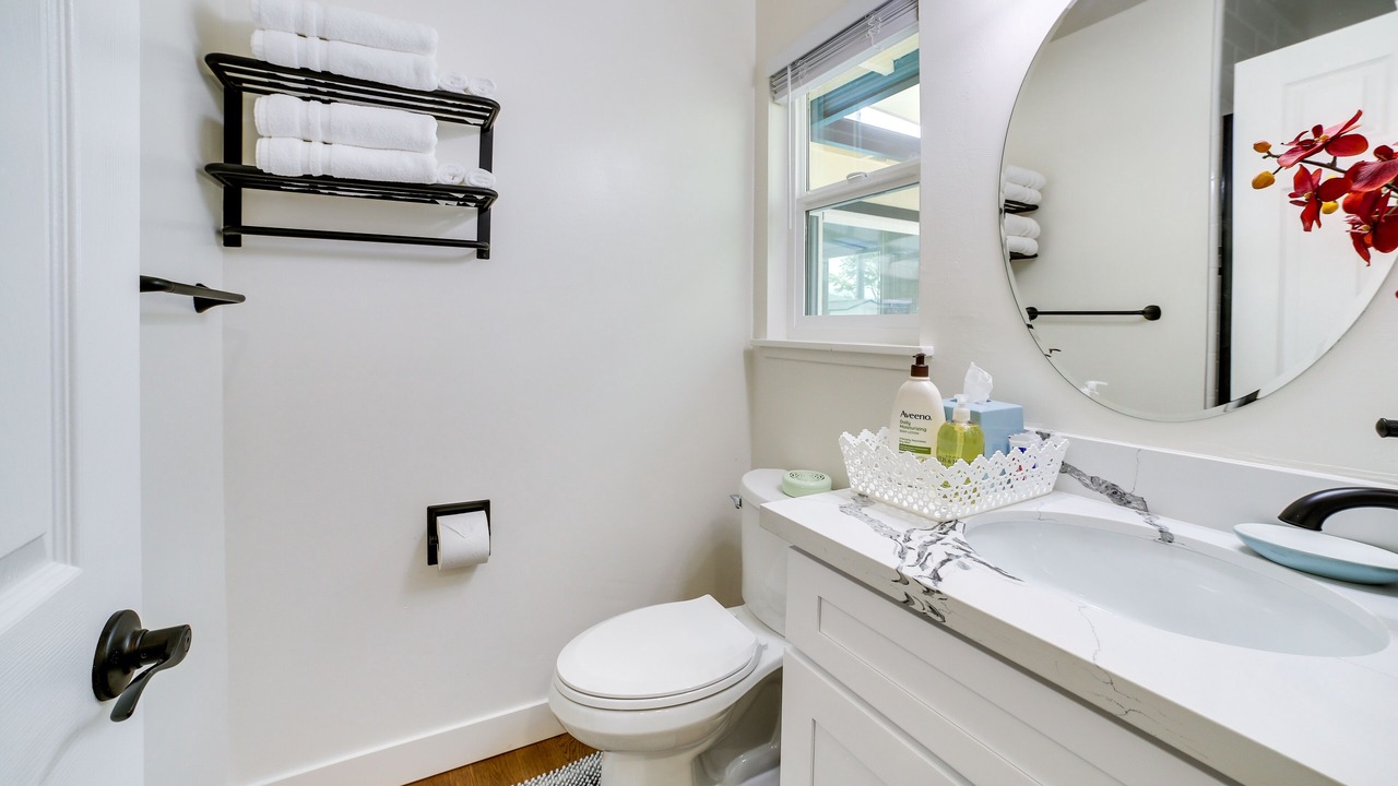 Photo of Bathroom in Salinas