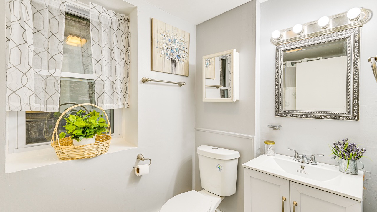 Photo of Bathroom in Albany