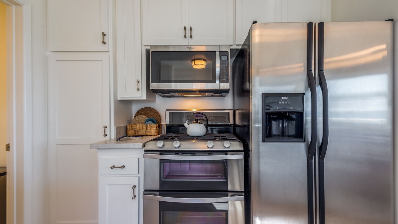 Photo of Kitchen in Eastern Malibu