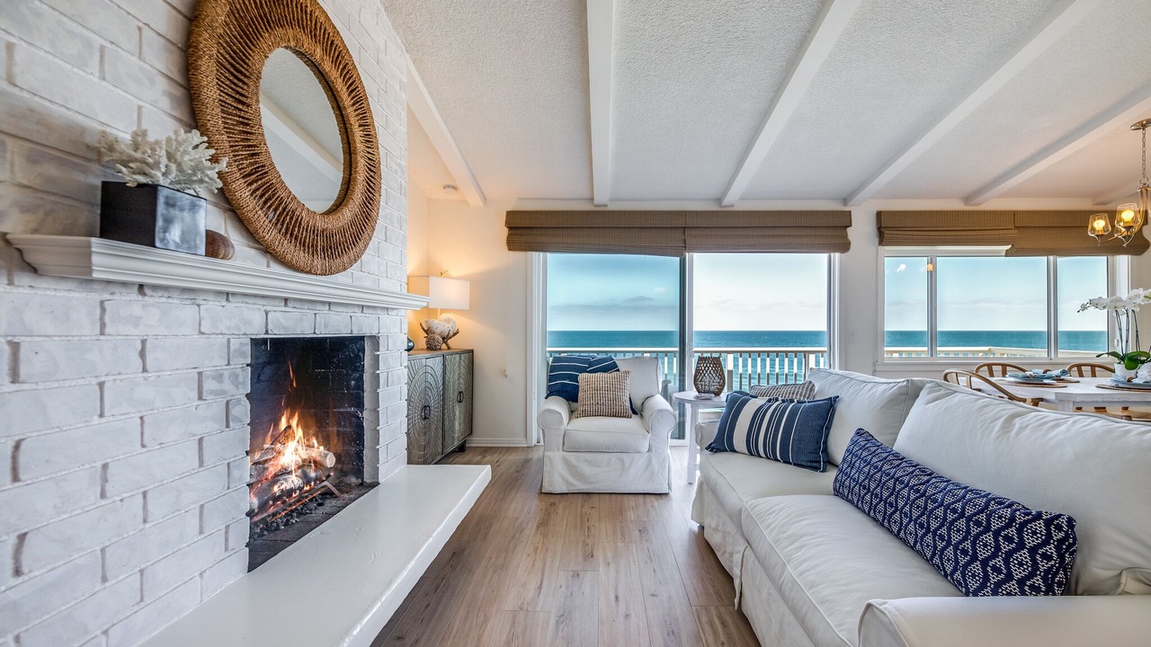 Photo of Bedroom in Eastern Malibu