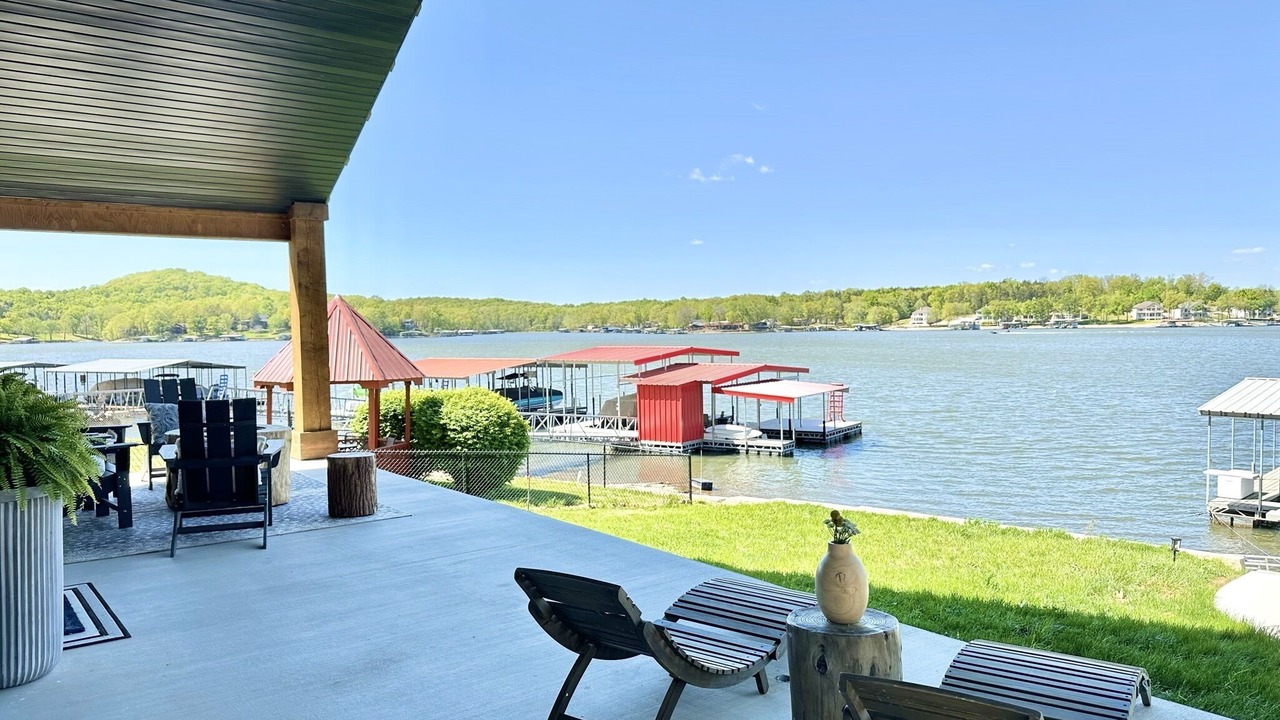 Photo of Outdoor in Roach