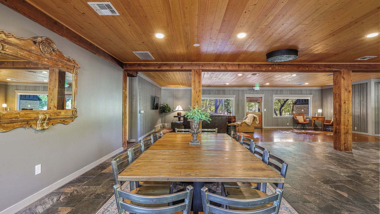 Photo of Others in McCloud