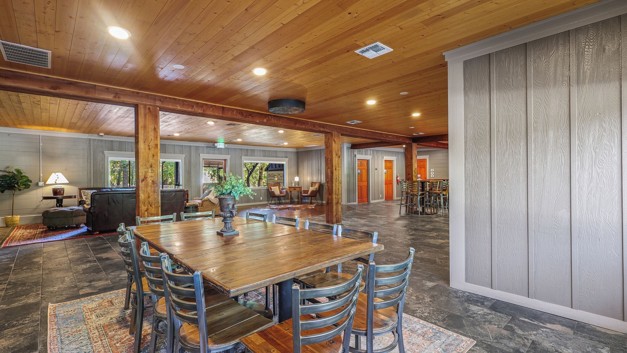 Photo of Others in McCloud