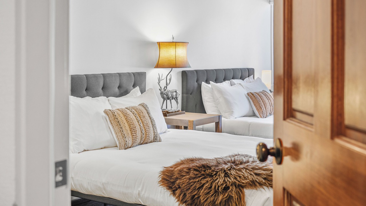 Photo of Bedroom in McCloud