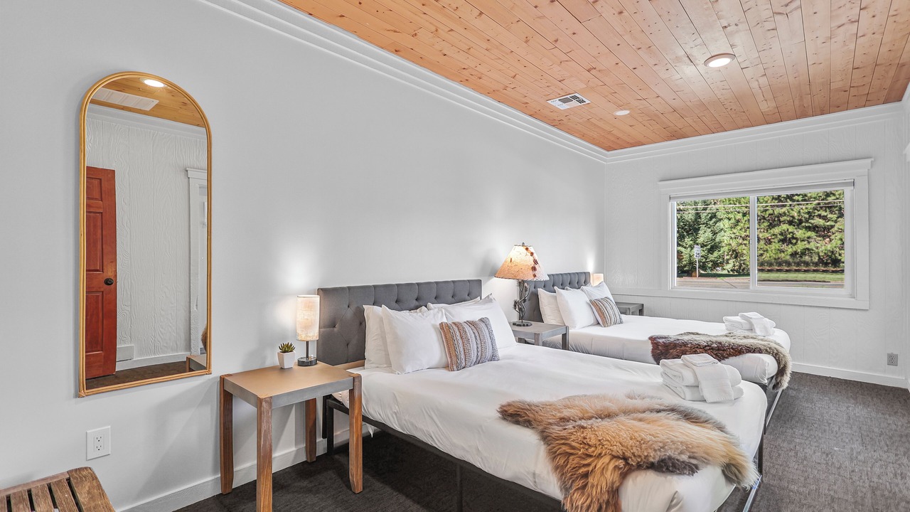 Photo of Bedroom in McCloud