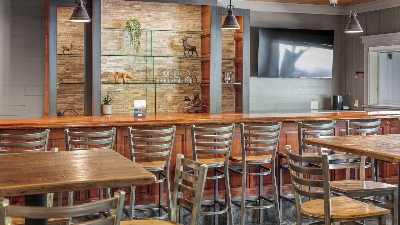 Photo of Others in McCloud