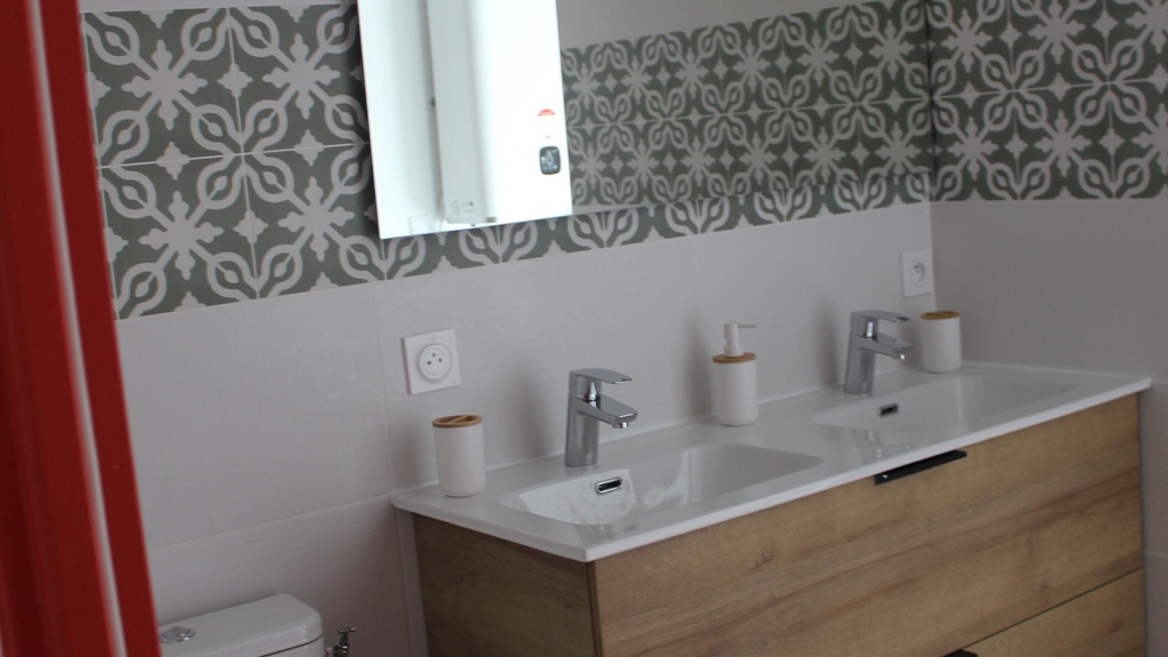 Photo of Bathroom in Camelas
