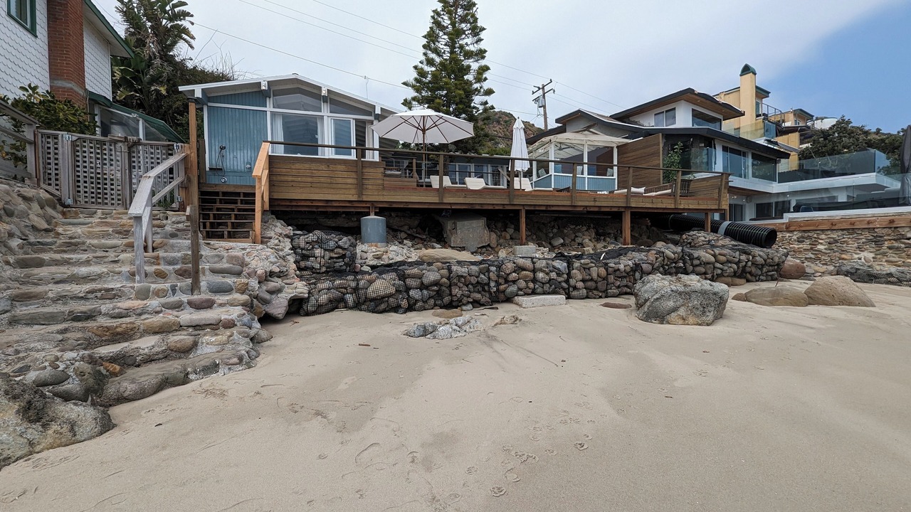 Photo of Others in Eastern Malibu