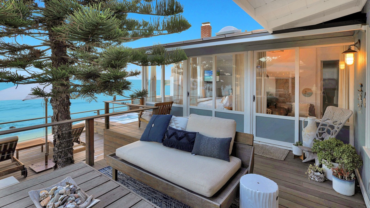 Photo of Patio Balcony in Eastern Malibu
