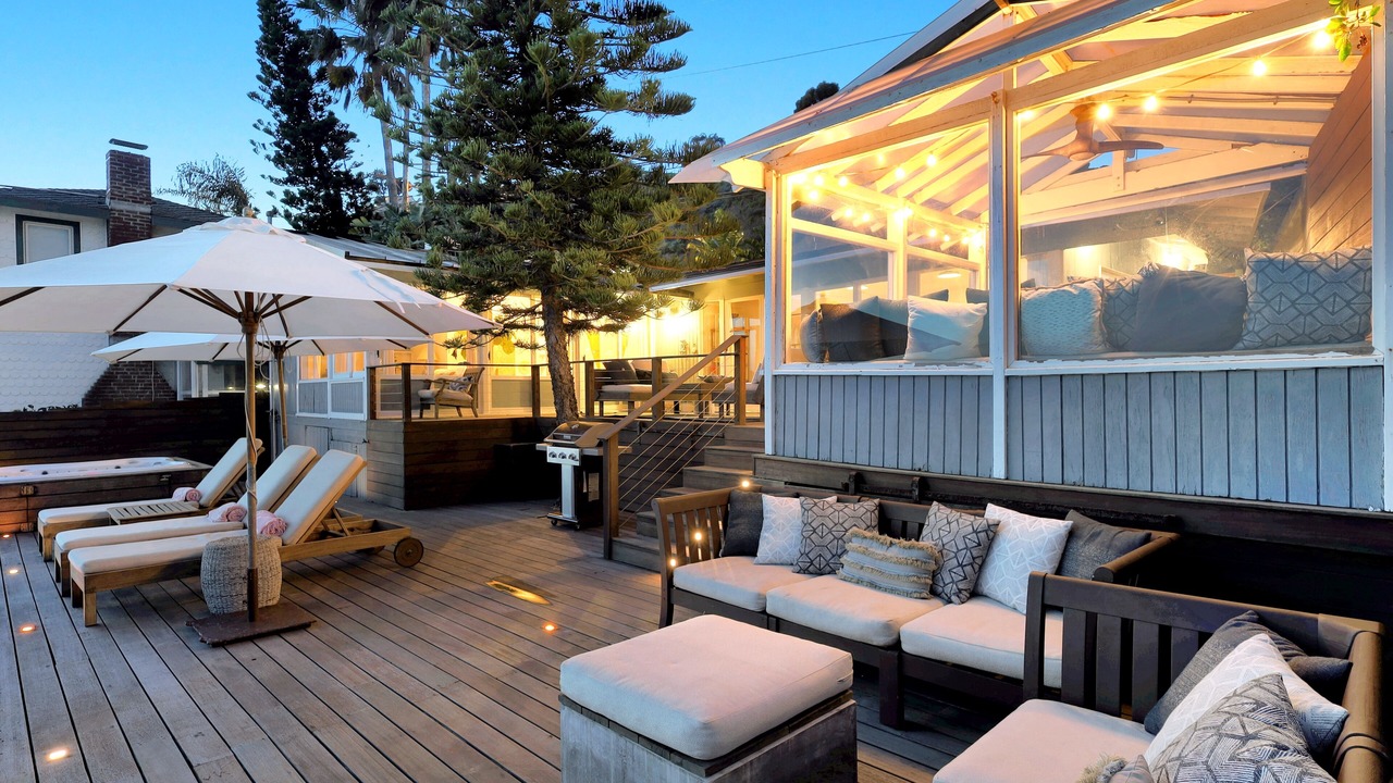 Photo of Patio Balcony in Eastern Malibu