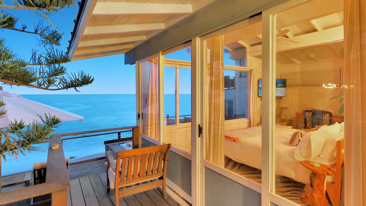 Photo of Bedroom in Eastern Malibu