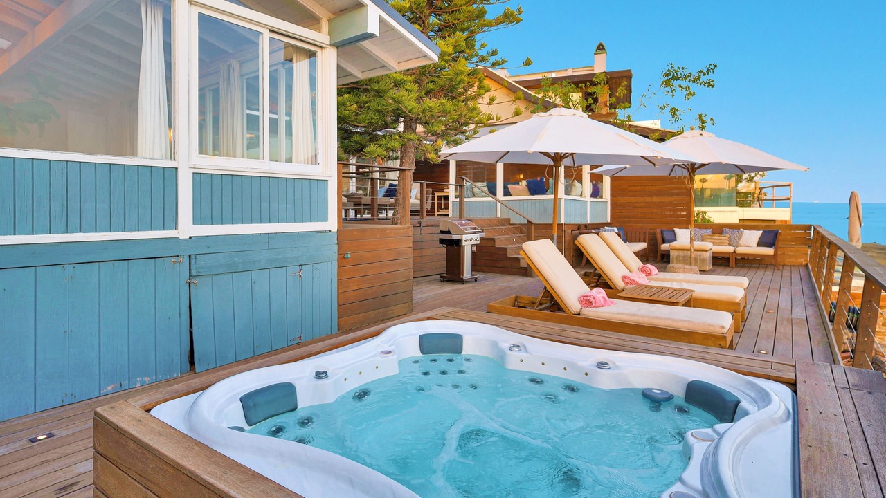 Photo of Patio Balcony in Eastern Malibu