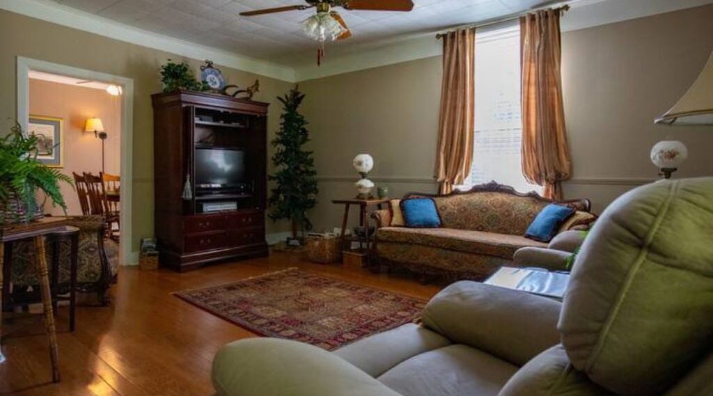 Photo of Livingroom in Winona