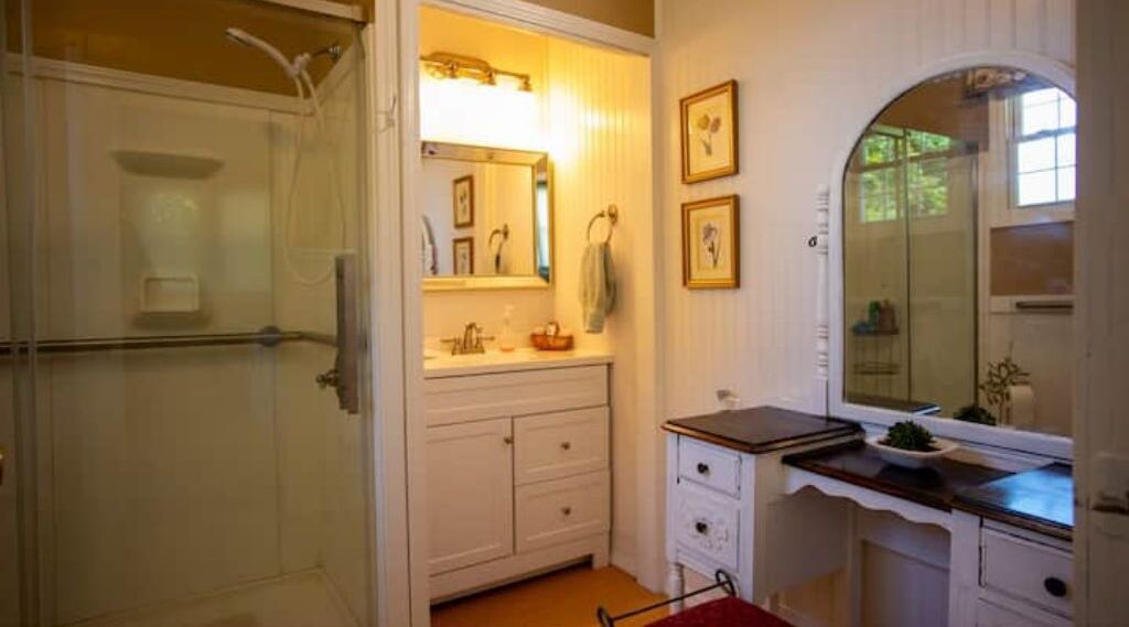 Photo of Bathroom in Winona