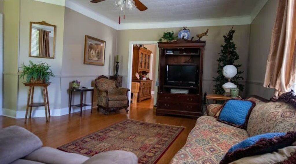 Photo of Livingroom in Winona
